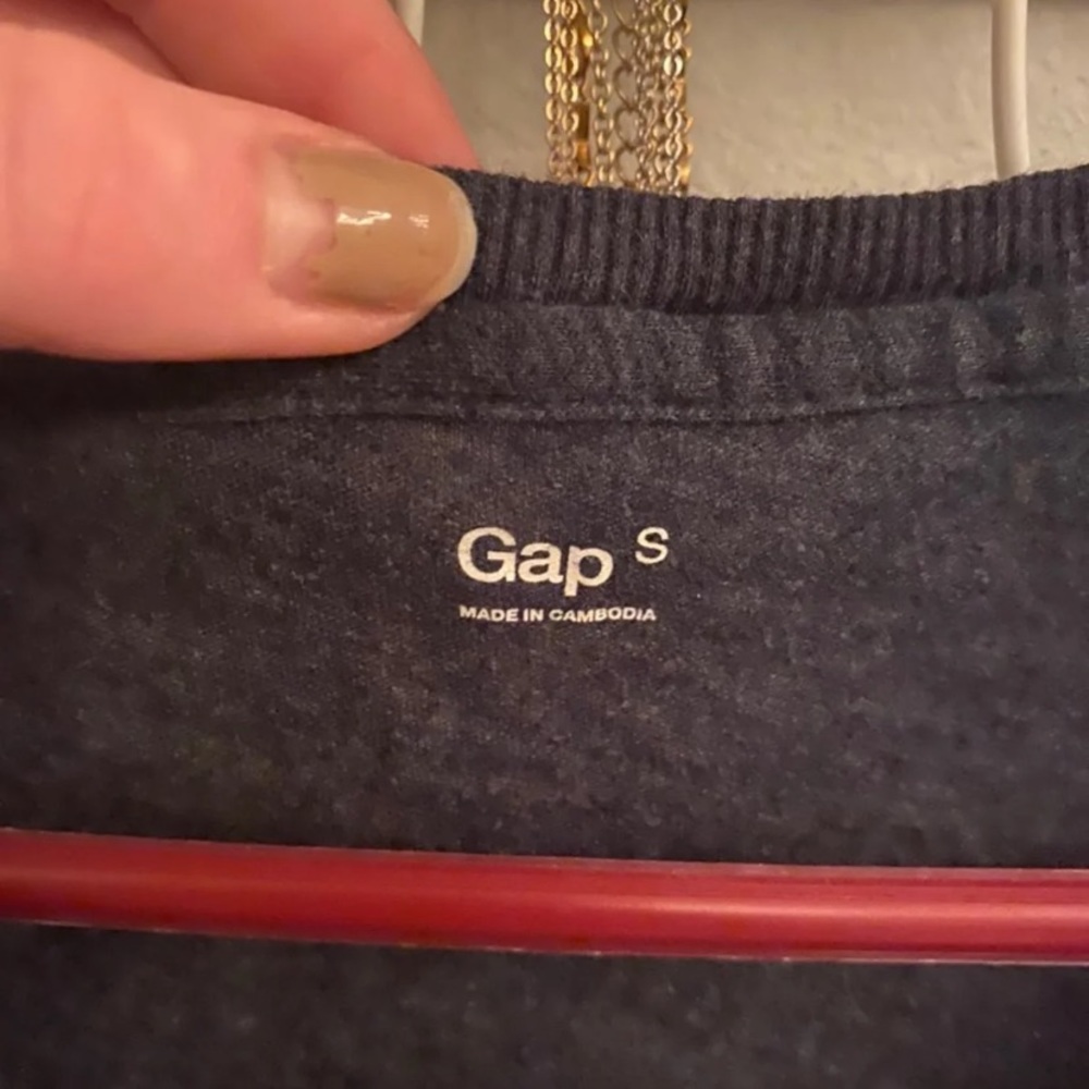 gap top - Picture 3 of 4